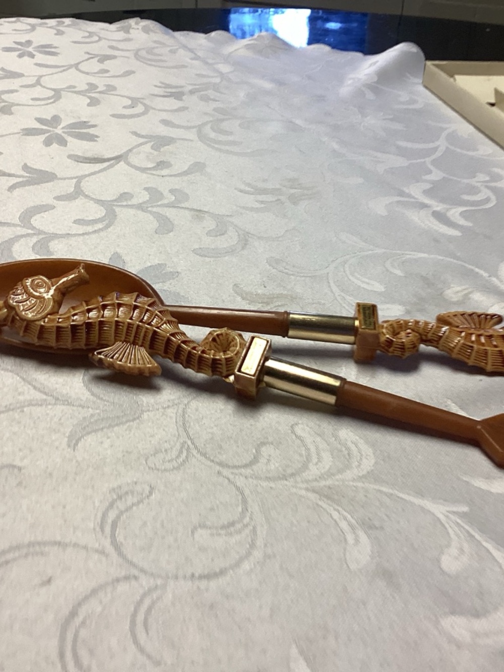 SEA HORSE SALAD TONGS. MUST SEE WILD ANIMAL PARF CALIFORNIA